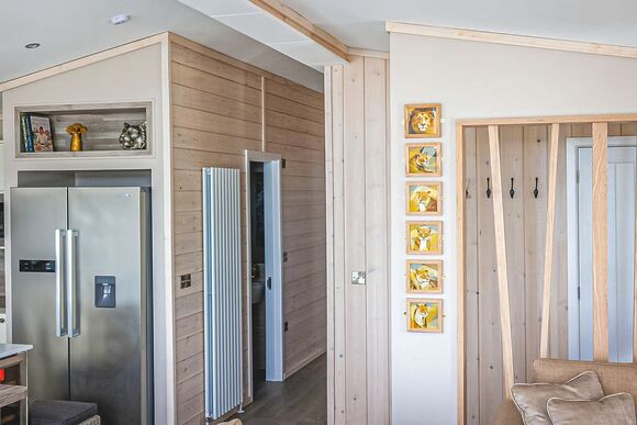 Simba Lodge - Folly Farm Holiday Park, Kilgetty