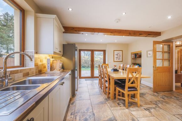 Folly View - Folly Farm Holiday Park, Kilgetty