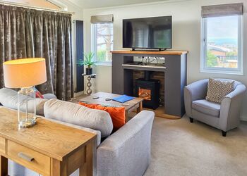 Premium Lodge 1 - Fishguard Bay Resort, Fishguard,