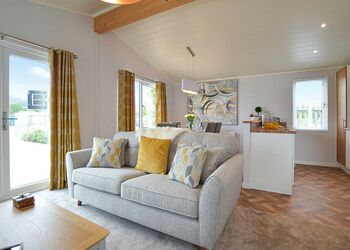 Premium Lodge 3 - Fishguard Bay Resort, Fishguard,