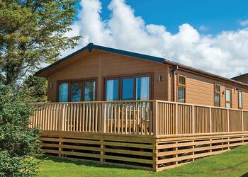 Premium Lodge 2 Pet - Fishguard Bay Resort, Fishguard,