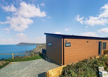 Superior Lodge 2 Pet - Fishguard Bay Resort, Fishguard,