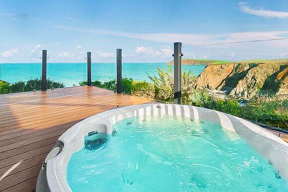 Superior Lodge 2 Pet - Fishguard Bay Resort, Fishguard,