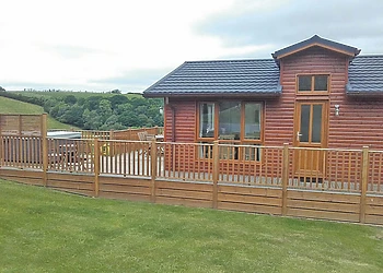 Luxury Lodge 8 Hot Tub