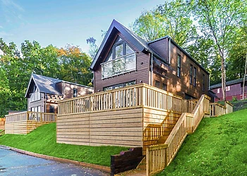 Signature Loft Hot Tub 8 