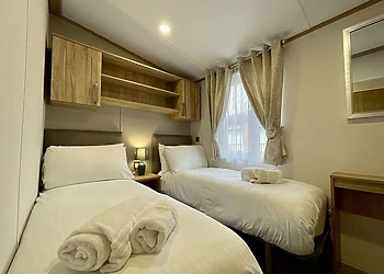 Superior Holiday Home Hot Tub 4 