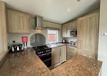 Superior Holiday Home Hot Tub 6 