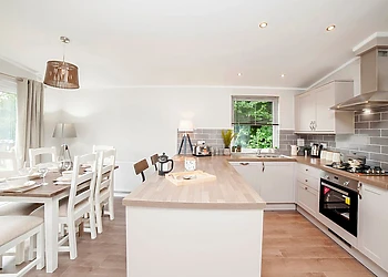 Superior Lodge Hot Tub 