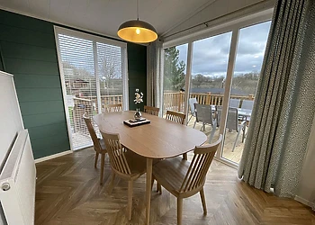 Superior Lodge Hot Tub 6 