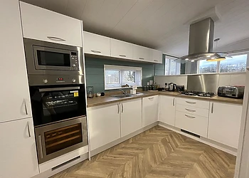 Superior Lodge Hot Tub 6 