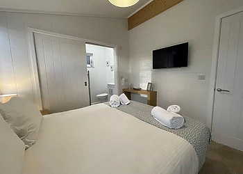 Superior Lodge Hot Tub 6 