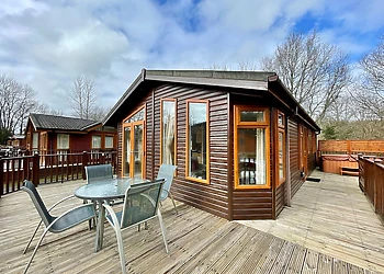 Classic Lodge Hot Tub 4 