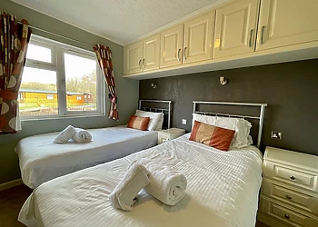 Classic Lodge Hot Tub 4 