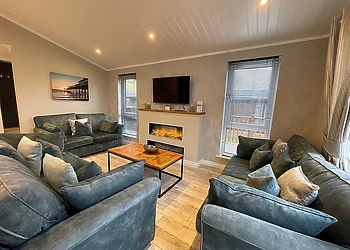 Superior Lodge Hot Tub 8 