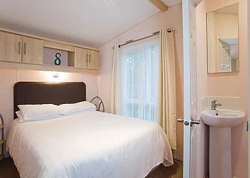 Classic Holiday Home Hot Tub 6 