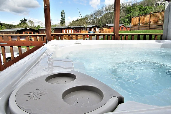 Comfort Plus Lodge Hot Tub 