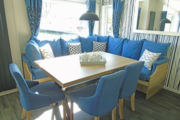 Swift Toronto Lodge - Fir Trees, Chester