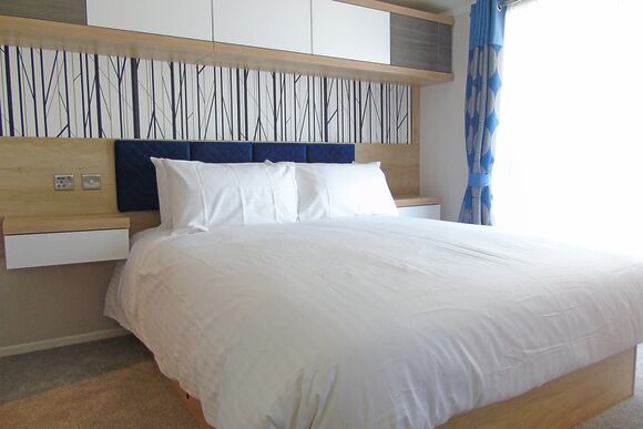 Swift Toronto Lodge - Fir Trees, Chester