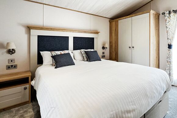 Abi Harrogate Lodge - Fir Trees, Chester