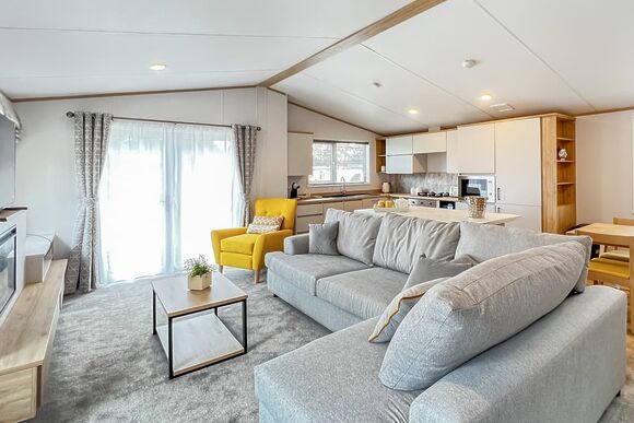 Atlas Oakwood Lodge - Fir Trees, Chester