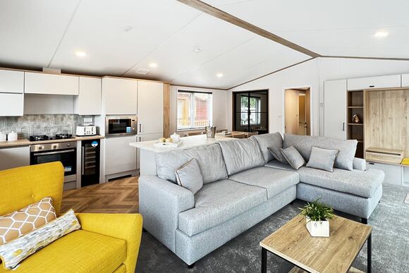 Atlas Oakwood Lodge - Fir Trees, Chester