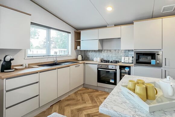 Atlas Oakwood Lodge - Fir Trees, Chester