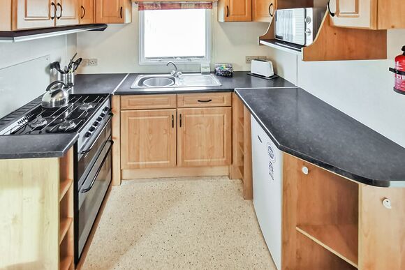 Bronze 2 Pet - Fishguard Holiday Park, Fishguard, Pembrokeshire