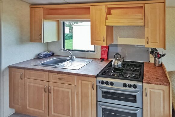 Bronze Plus 2 Pet - Fishguard Holiday Park, Fishguard, Pembrokeshire