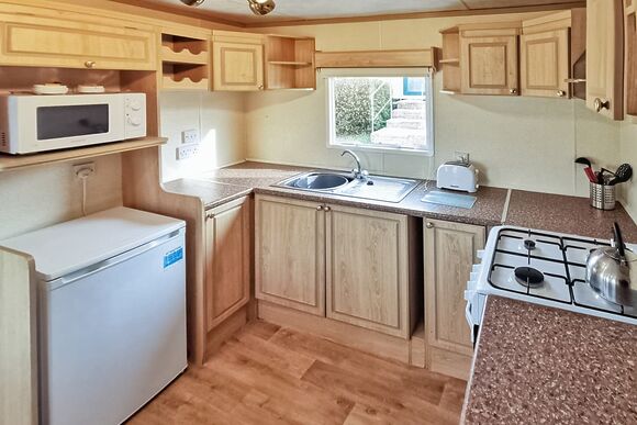 Bronze Plus 2 Pet - Fishguard Holiday Park, Fishguard, Pembrokeshire