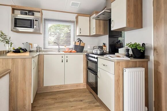 Platinum 2 - Fishguard Holiday Park, Fishguard, Pembrokeshire