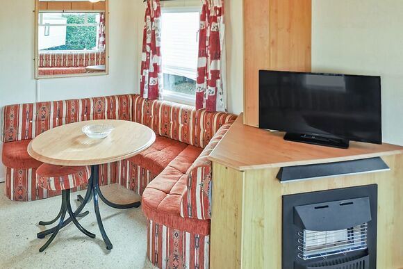 Bronze 3 Pet - Fishguard Holiday Park, Fishguard, Pembrokeshire