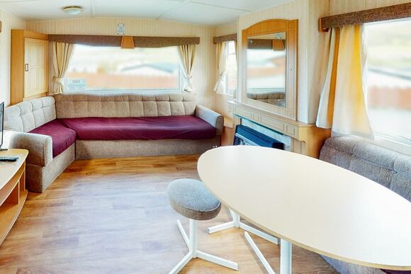 Bronze 3 Pet - Fishguard Holiday Park, Fishguard, Pembrokeshire