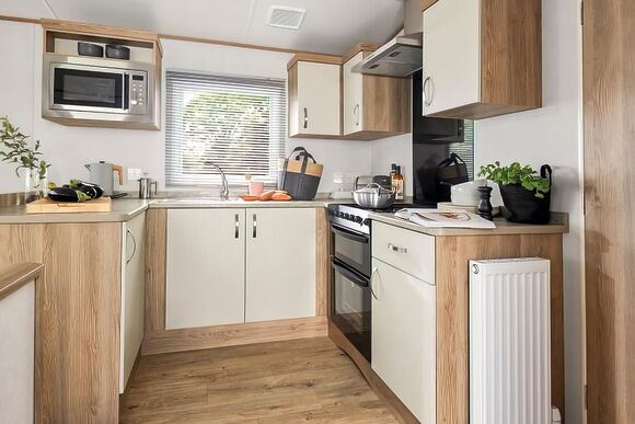 Platinum 3 Pets allowed Sleeps 6 - Fishguard Holiday Park, Fishguard, Pembrokeshire