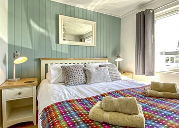 Hazel Lodge - Florence Springs Lakeside Lodges, St Florence, Tenby