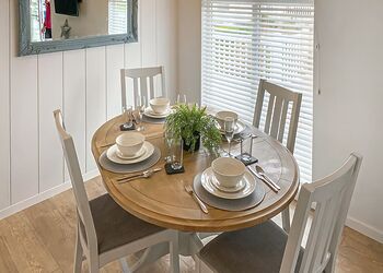 Beech Lodge - Florence Springs Lakeside Lodges, St Florence, Tenby