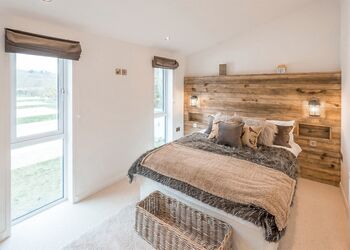 Primrose - Florence Springs Lakeside Lodges, St Florence, Tenby