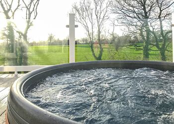 Bluebell Lodge - Florence Springs Lakeside Lodges, St Florence, Tenby