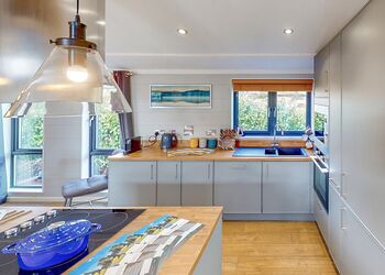 Jasmine Lodge - Florence Springs Lakeside Lodges, St Florence, Tenby