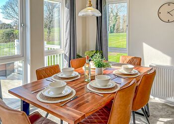 Monterey Lodge - Florence Springs Lakeside Lodges, St Florence, Tenby