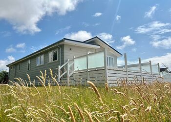 Entertainment Lakeside 2 - Florence Springs Lakeside Lodges, St Florence, Tenby