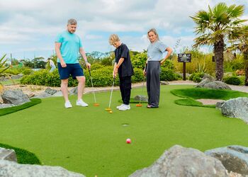 Entertainment Lakeside 2 - Florence Springs Lakeside Lodges, St Florence, Tenby