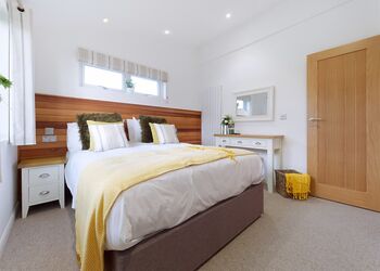 Entertainment Lakeside 2 - Florence Springs Lakeside Lodges, St Florence, Tenby