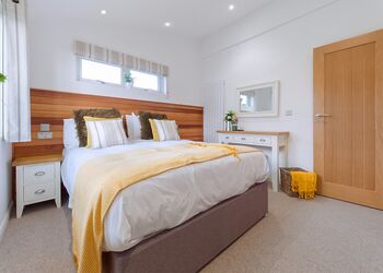 Superior Lakeside 3 (Pet) - Florence Springs Lakeside Lodges, St Florence, Tenby