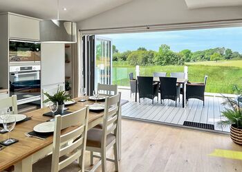 Superior Adventure Lodge - Florence Springs Lakeside Lodges, St Florence, Tenby