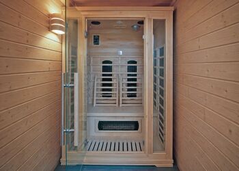 The Wellness Lodge - Florence Springs Lakeside Lodges, St Florence, Tenby