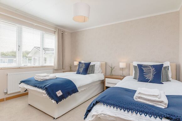 Silver Birch - Florence Springs Lakeside Lodges, St Florence, Tenby