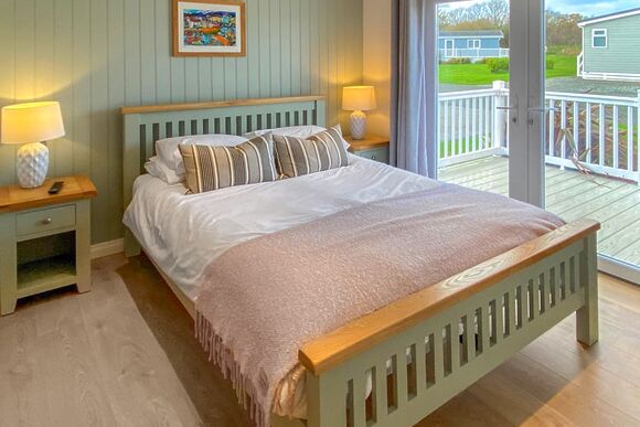 Poplar Lodge WF - Florence Springs Lakeside Lodges, St Florence, Tenby