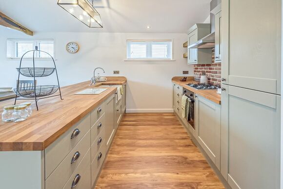 Foxglove Lodge - Florence Springs Lakeside Lodges, St Florence, Tenby