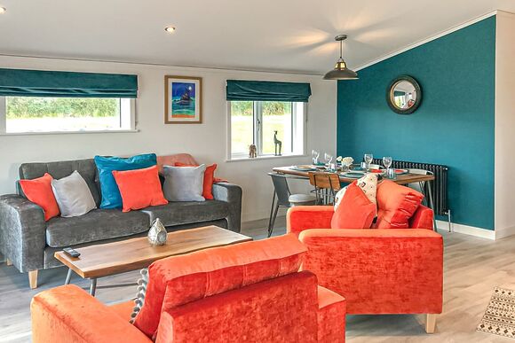 Juniper Lodge - Florence Springs Lakeside Lodges, St Florence, Tenby