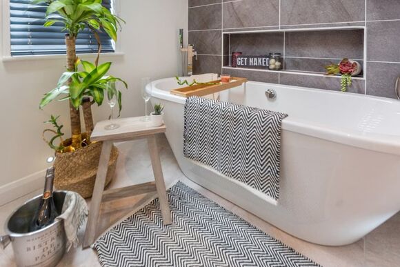 Juniper Lodge - Florence Springs Lakeside Lodges, St Florence, Tenby